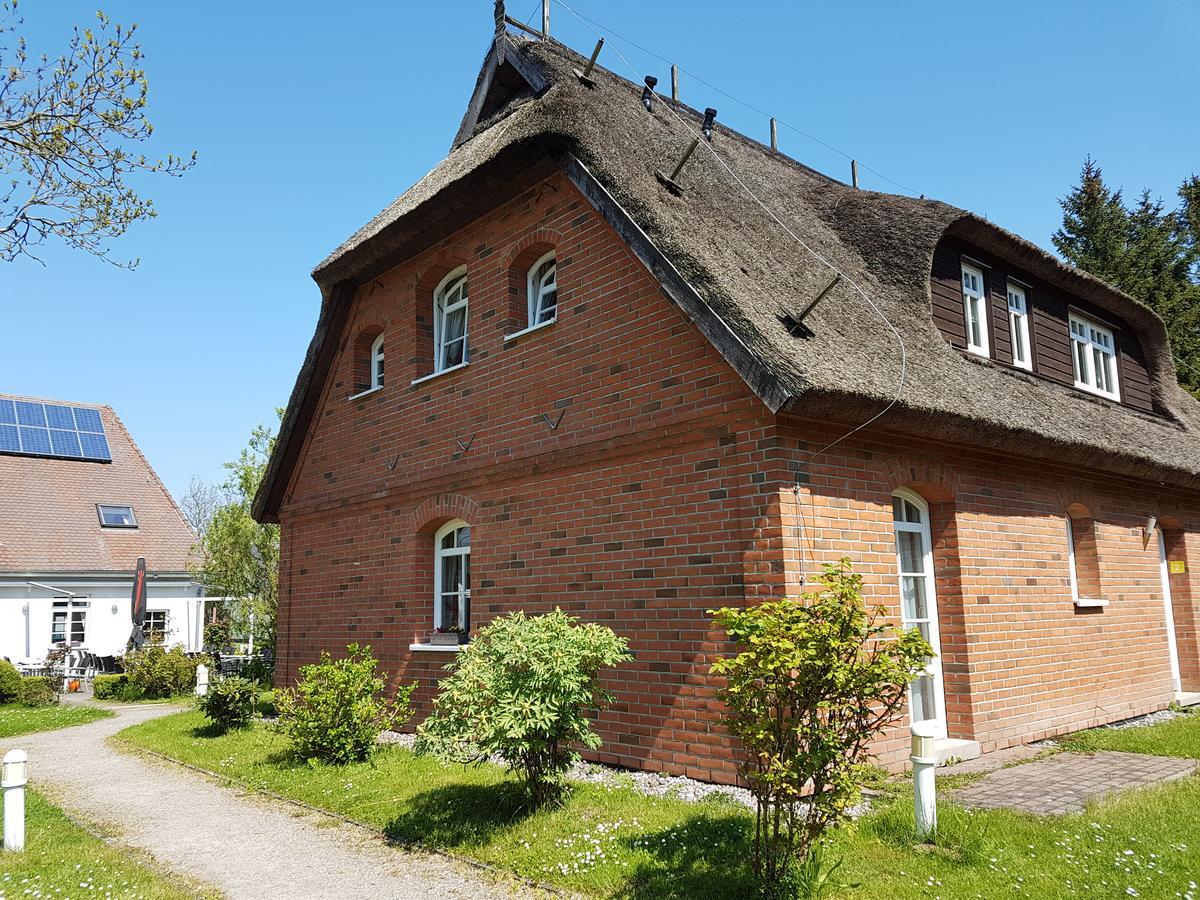 Hotel Alt Wittower Krug Wiek auf Rügen Exterior foto